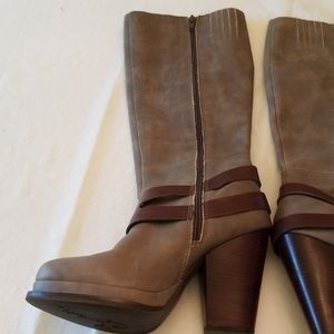 COPY - Grey boots 8